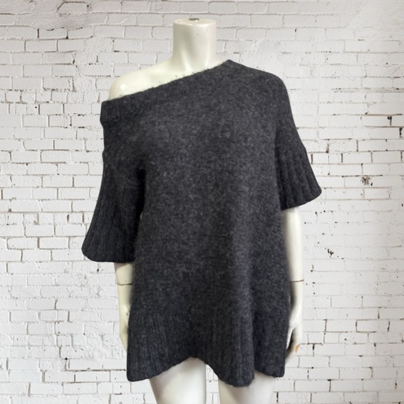 JARBO alpaca merino deconstructed asymmetrical gray off shoulder sweater medium - Picture 1 of 17